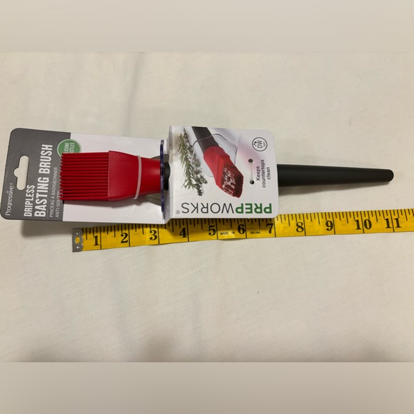 Progressive 11” silicone dripless basting brush. - Picture 4 of 6